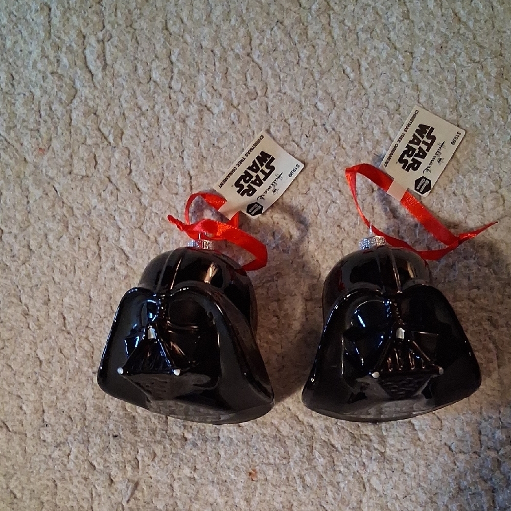 New Hallmark Star Wars Ornaments with Red Ribbon - Picture 3 of 5